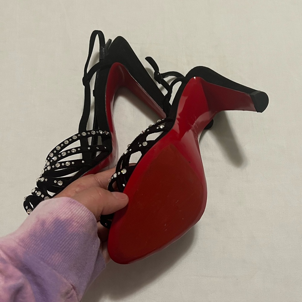 Christian louboutins heels - Picture 4 of 4